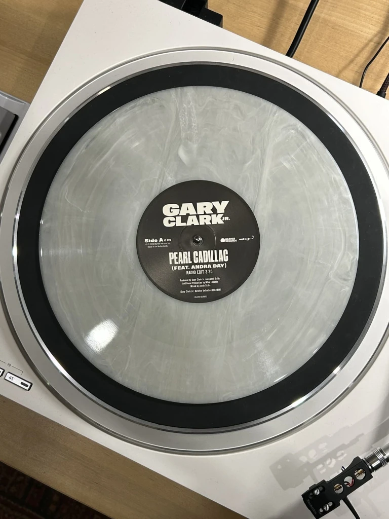 Десятидюймовая виниловая пластинка - редкий формат для коллекционеров