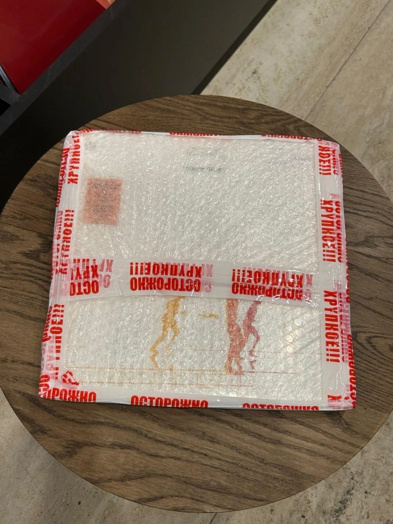 Шаг 4: защитная плёнка с маркировкой