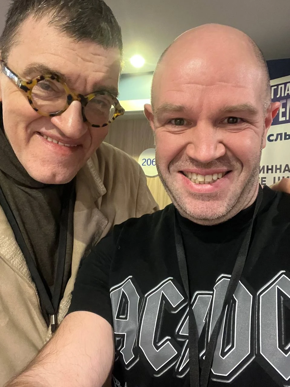 Миша Кучеренко и сооснователь Пространства в Тишине Денис Мартынов