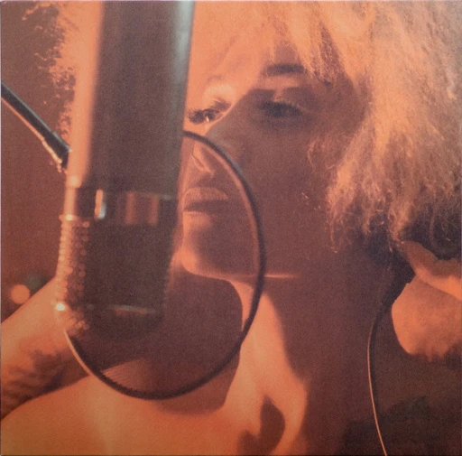 R-21927103-1643553700-1305