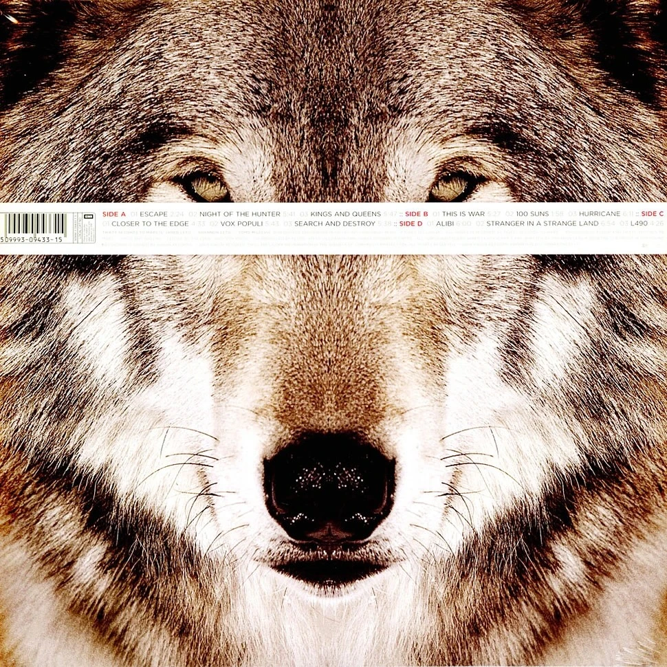 2-30-seconds-to-mars-this-is-war