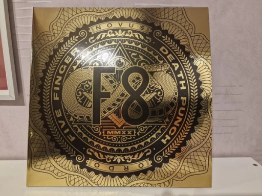 R-28942819-1703346086-7453