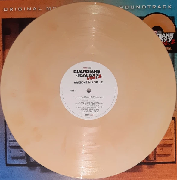 R-28363360-1695429473-8903