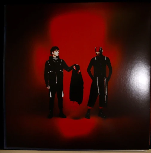 R-35081330-1757698708-9924