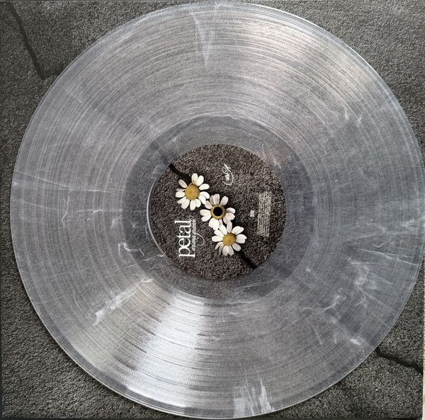 Виниловая пластинка ARIANA GRANDE PETAL TRANSLUCENT PEARLY WHITE VINYL EDITION